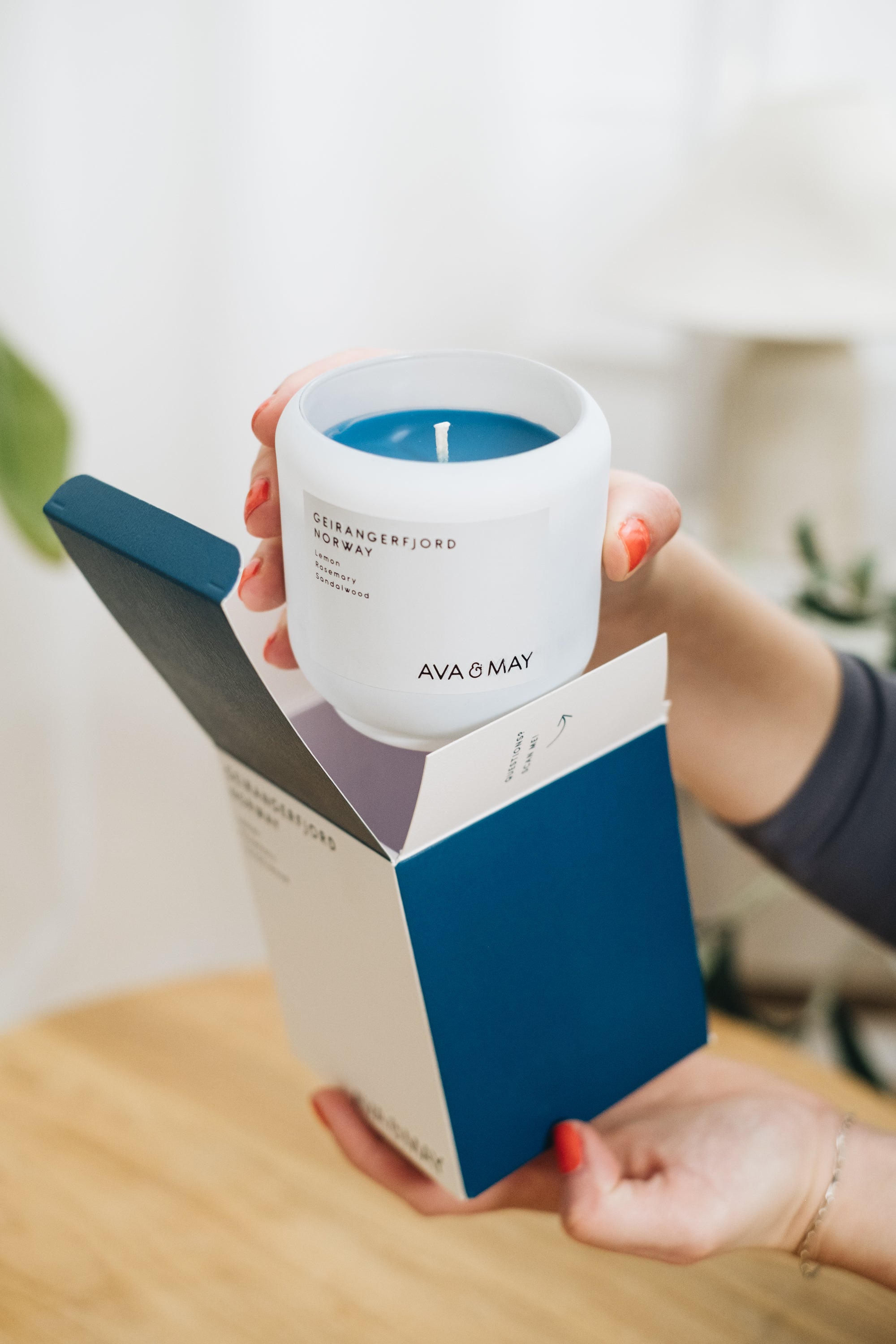 Candela profumata Geirangerfjord