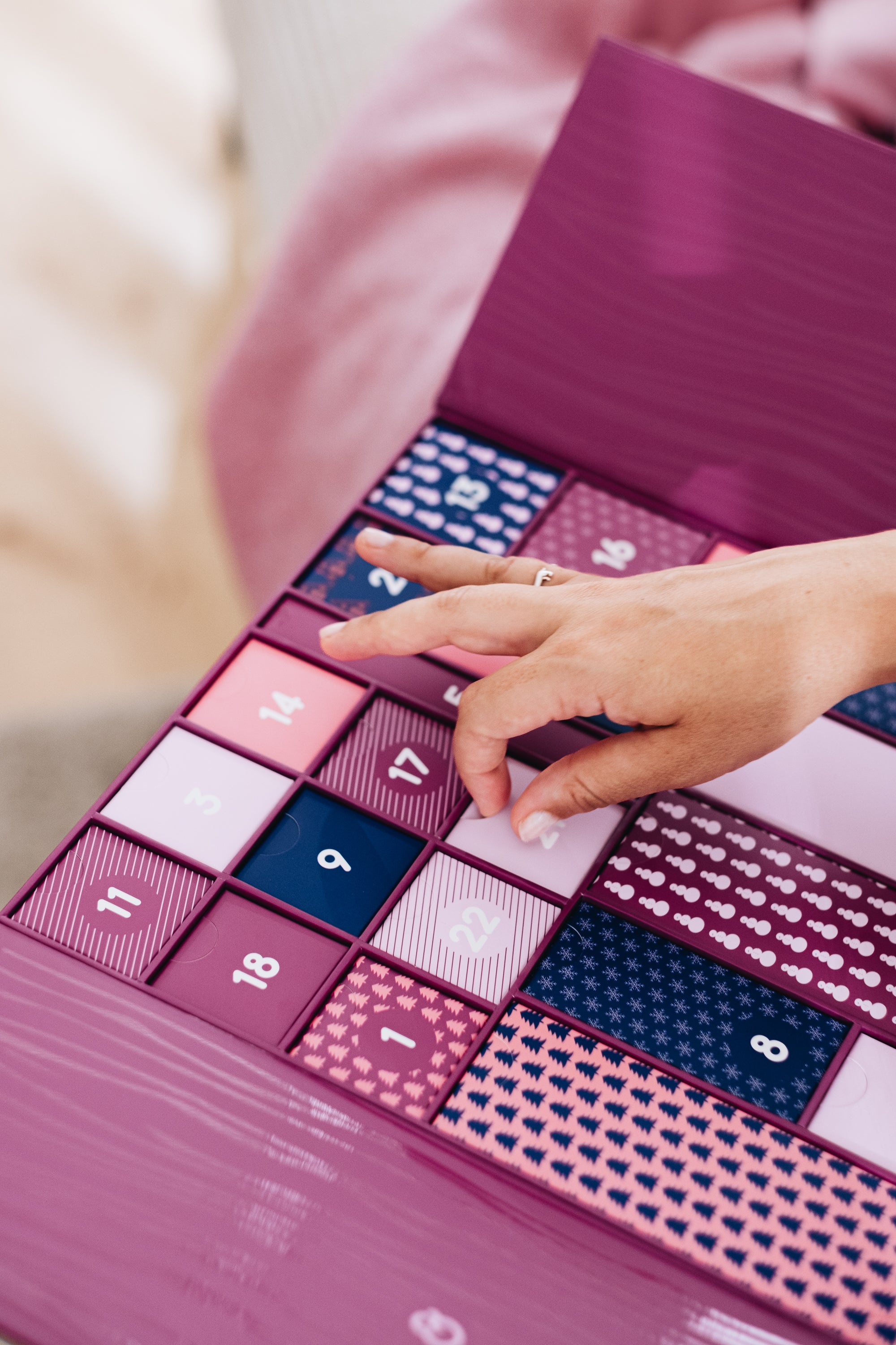 Calendario dell'Avvento AVA & MAY 2025