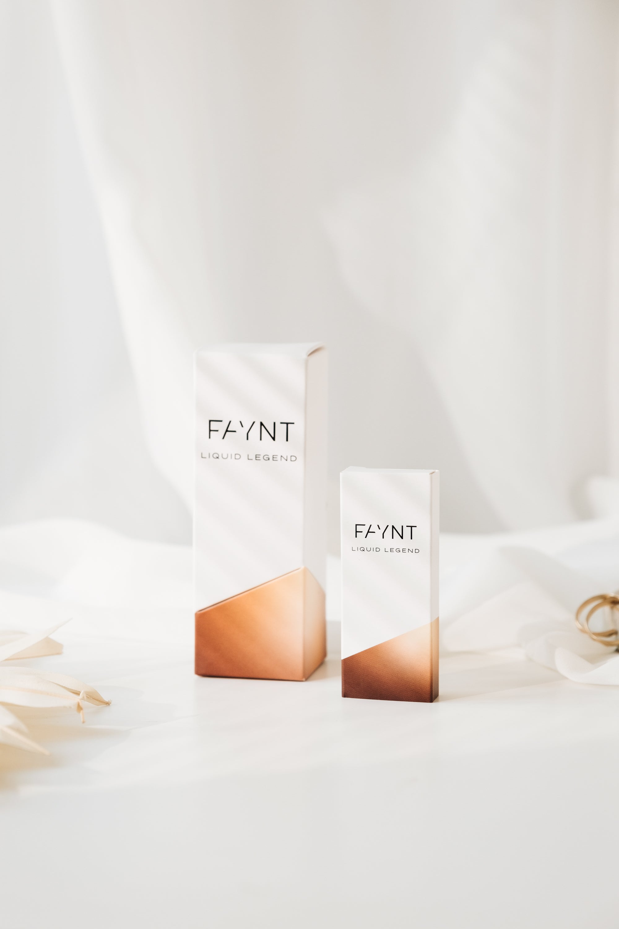 Explore Liquid Legend - AVA & MAY - Italia