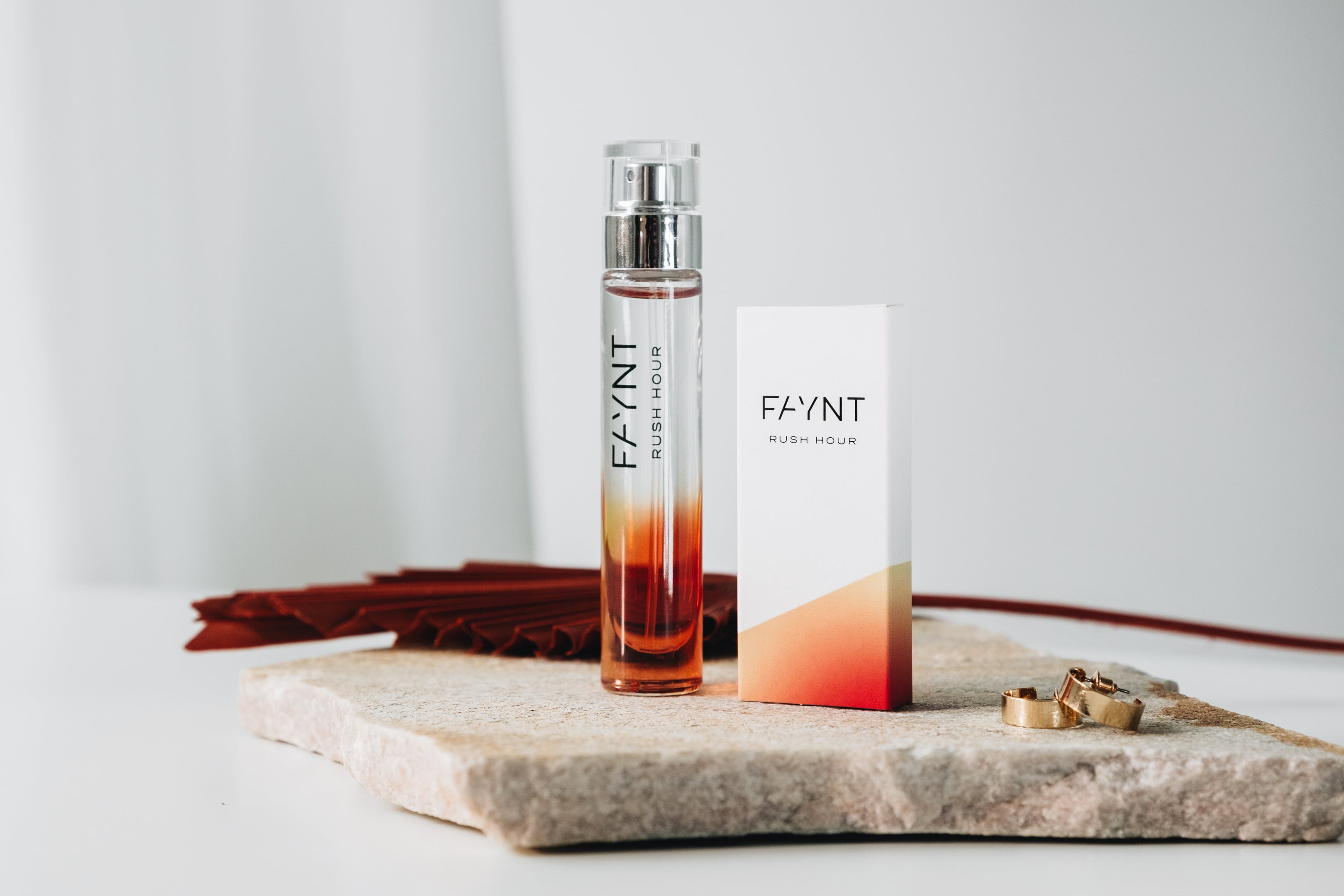 Explore Rush Hour - AVA & MAY - Italia