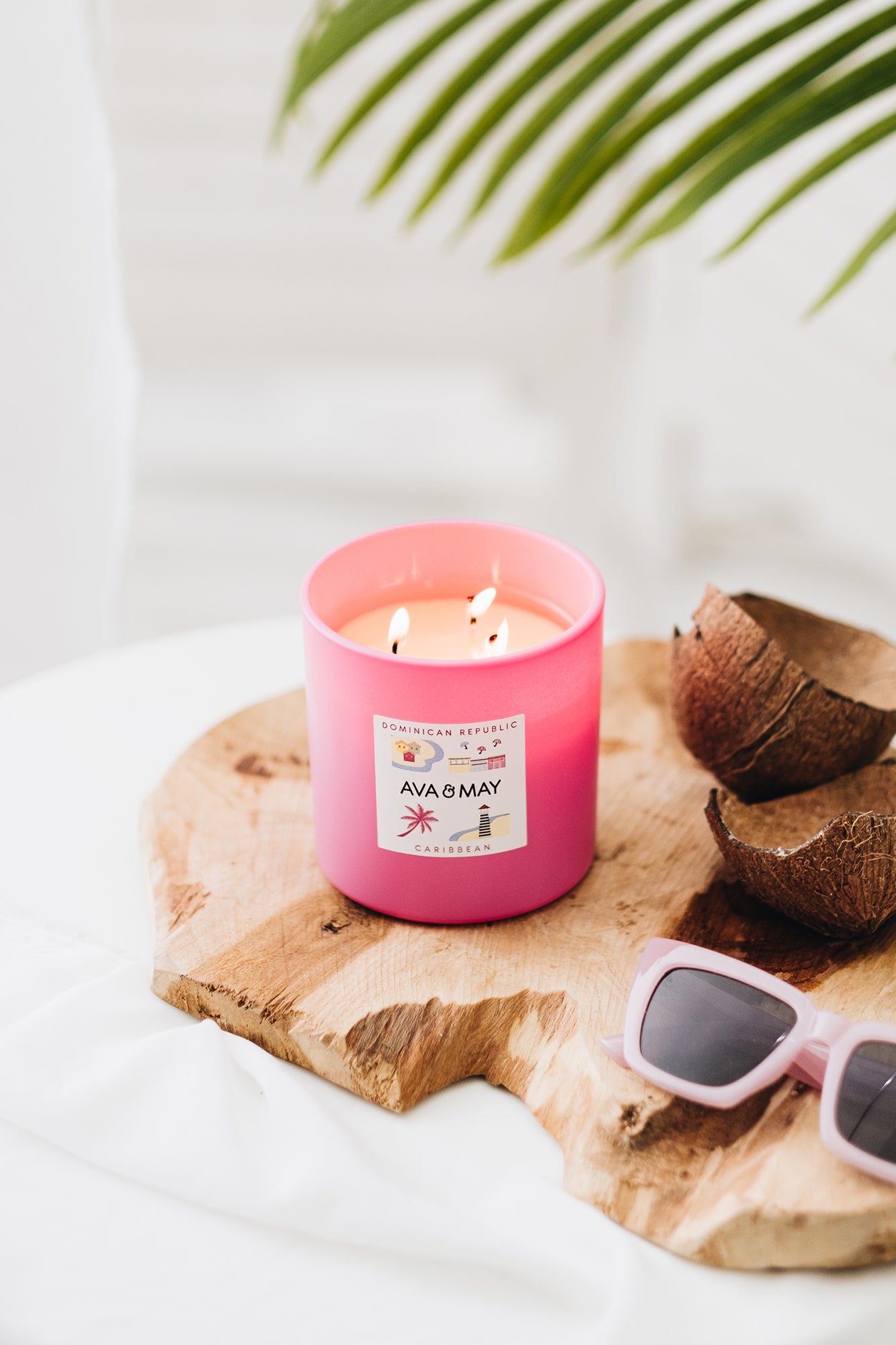 Candela profumata grande Repubblica Dominicana - AVA & MAY - Italia