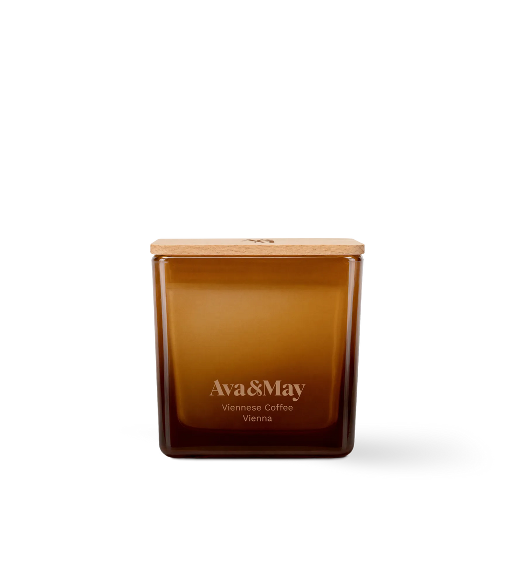 Candela Ava&May Viennese Coffee 220 grammi in vaso quadrato di vetro e coperchio di legno