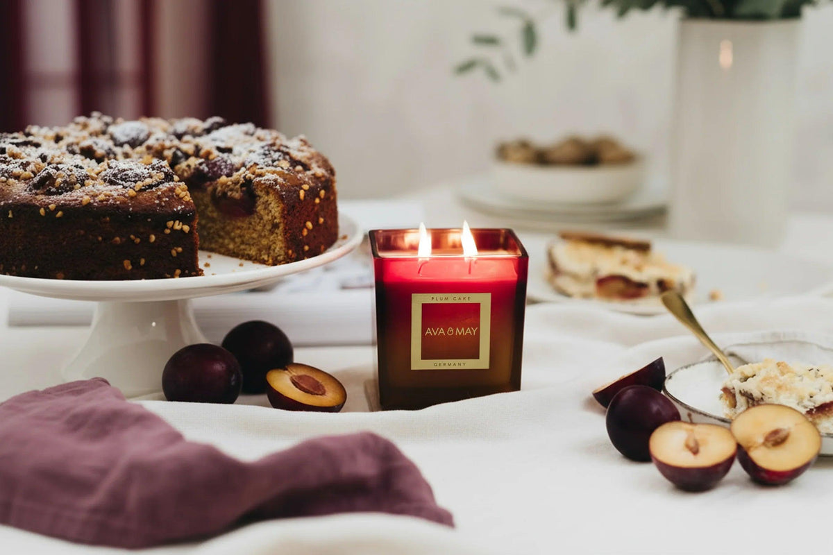 Candela profumata grande Plum Cake - Ava&May - Italia
