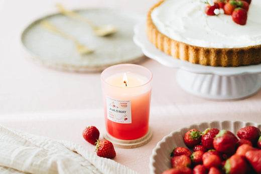 Candela profumata Cheesecake alla fragola